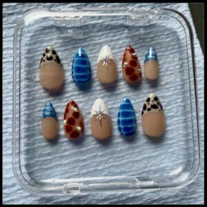 Press on Nails by Maddie